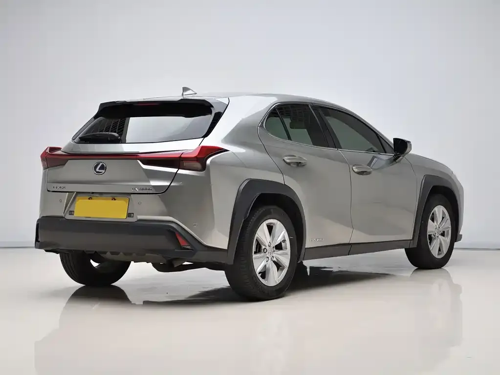 Lexus UX — фото 8