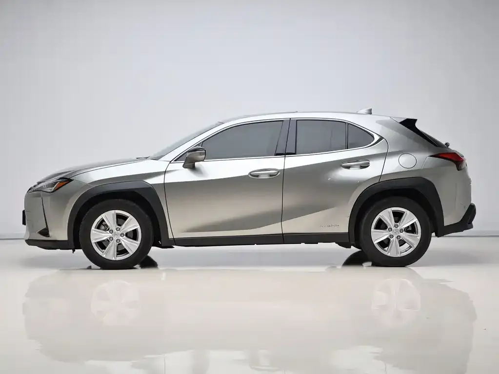Lexus UX — фото 9