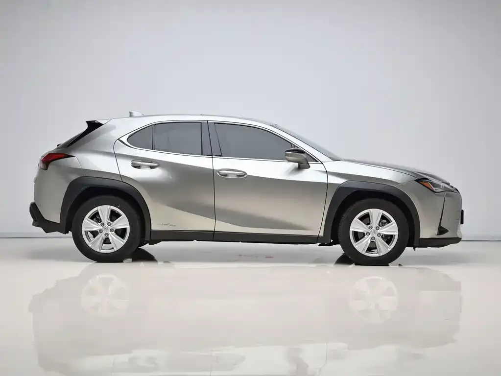 Lexus UX — фото 4