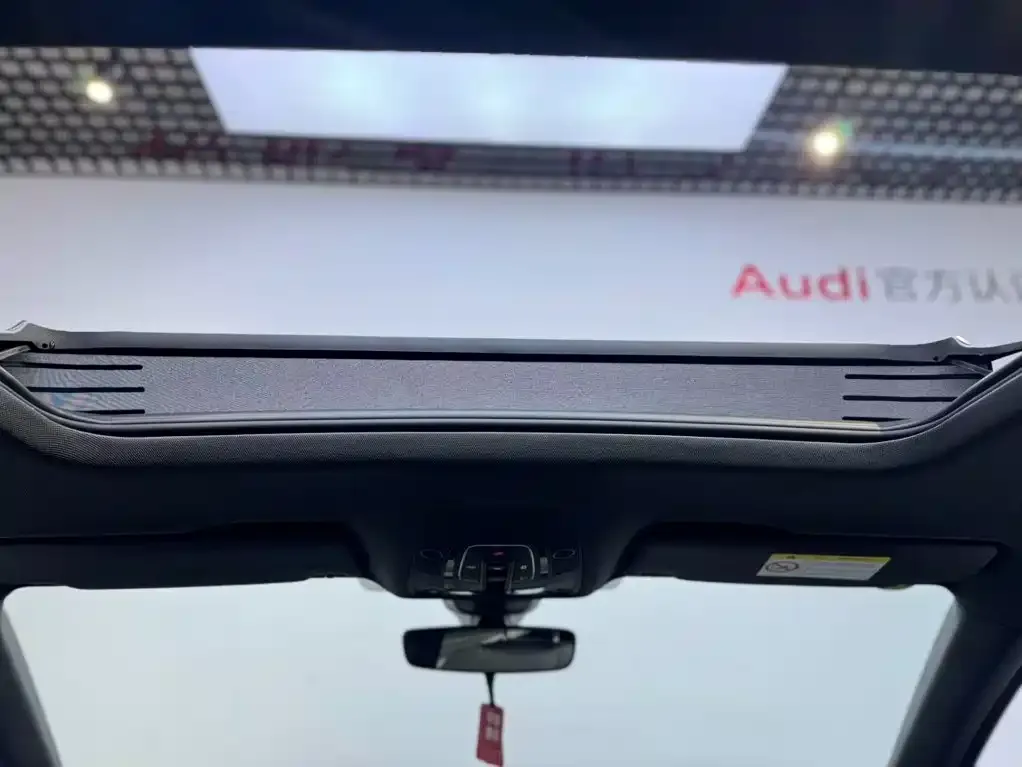 Audi Q5L Sportback — фото 2