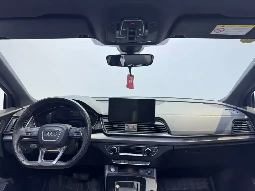 Audi Q5L Sportback — фото 9