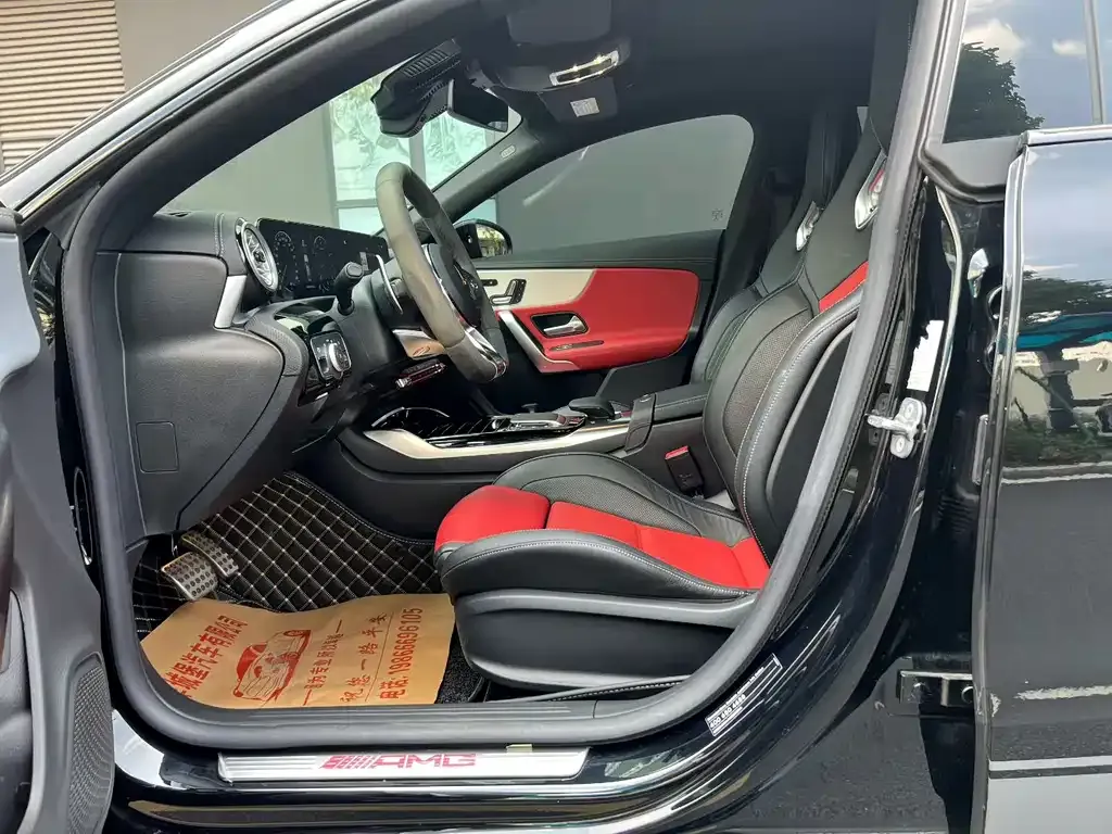 Mercedes-Benz CLA AMG — фото 7