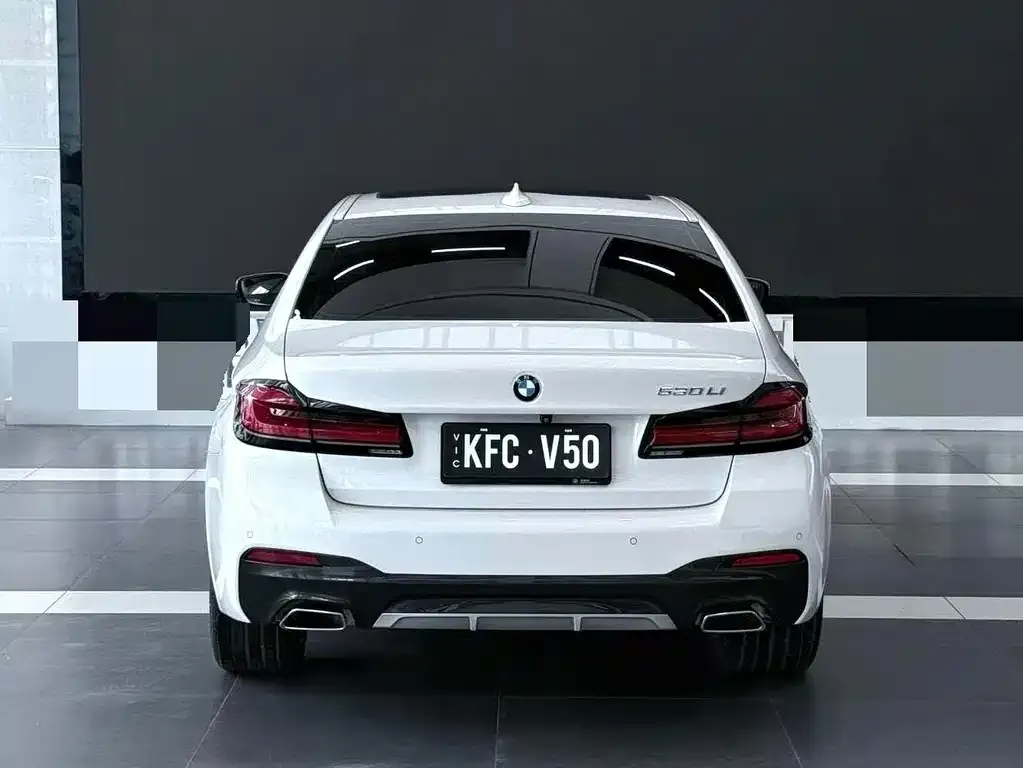 BMW 5 Series — фото 2