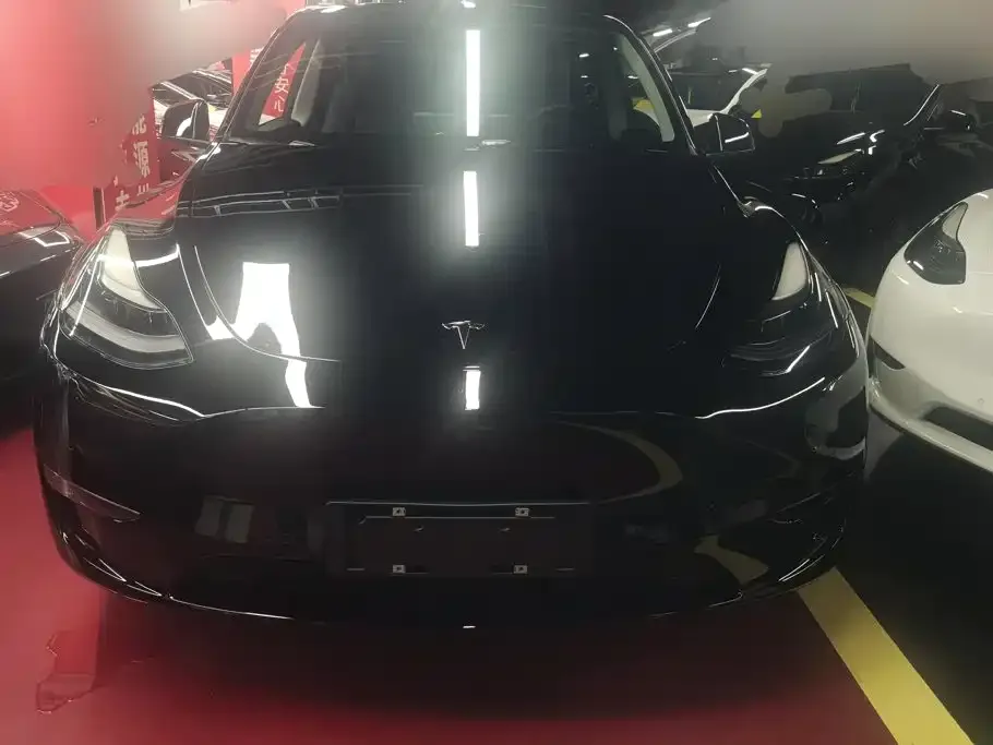 Tesla Model Y — фото 2