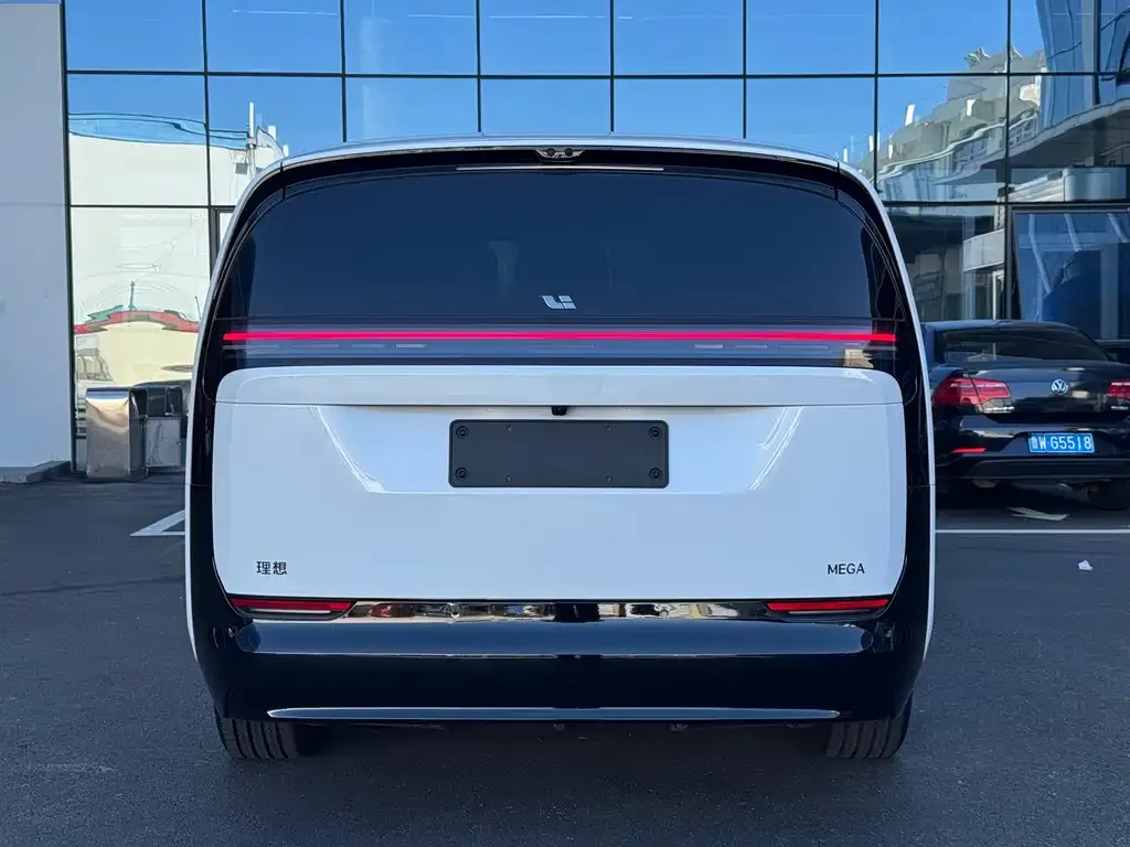 Li Auto MEGA — фото 2