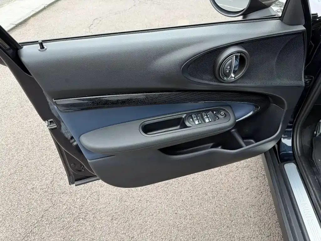 MINI Clubman — фото 10