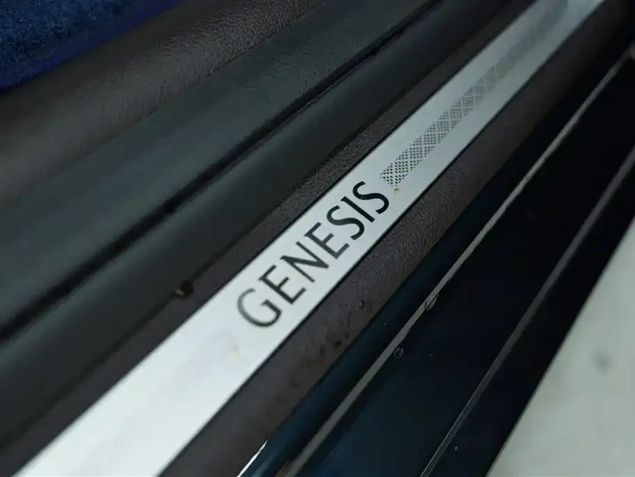 Genesis G80 — фото 8