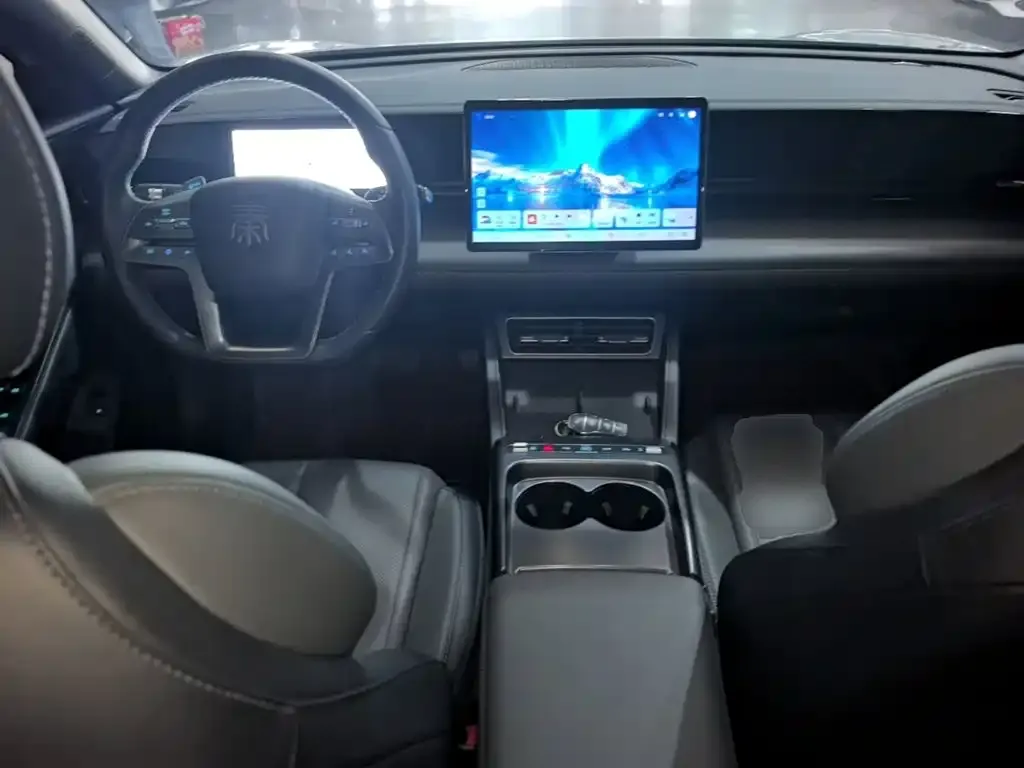 BYD Qin L — фото 10