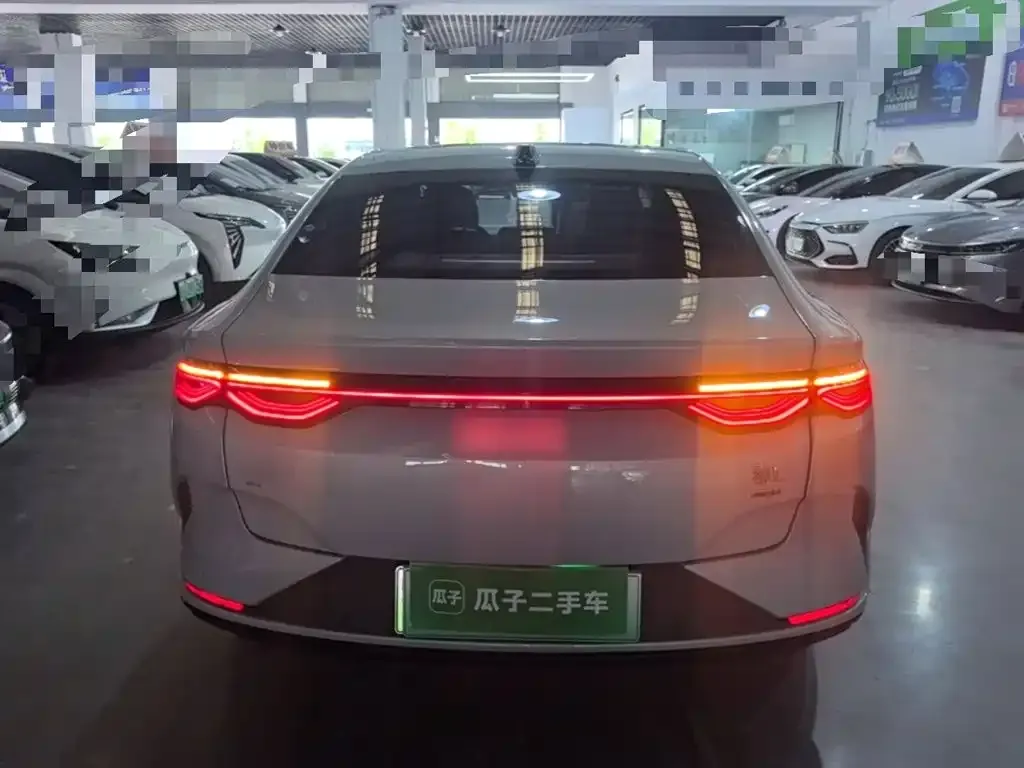 BYD Qin L — фото 3
