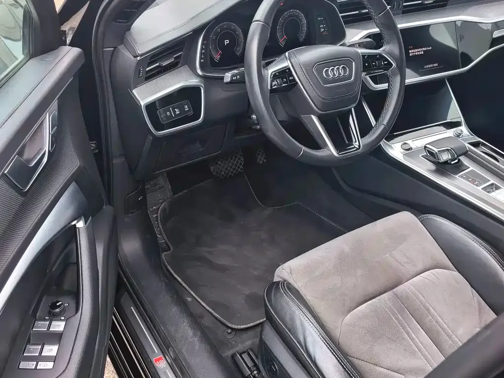 Audi A6L — фото 5