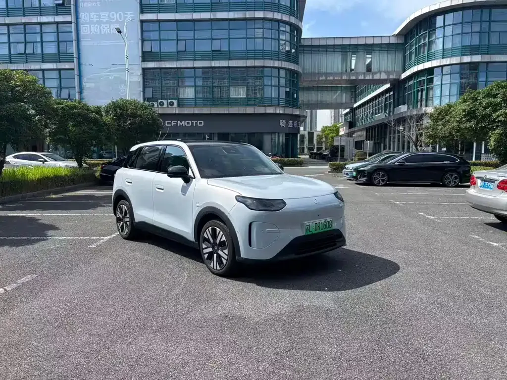 Leapmotor Leapmotor A10 — фото 10