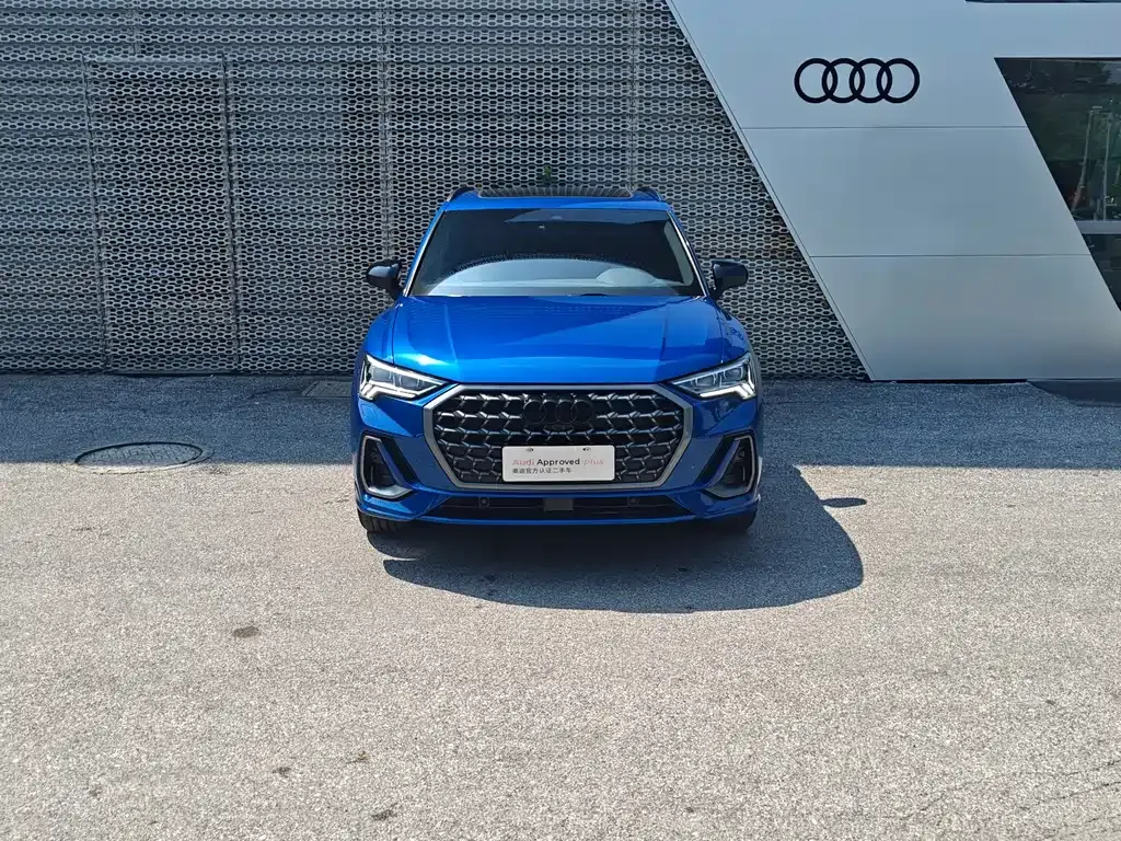 Audi Q3 — фото 10