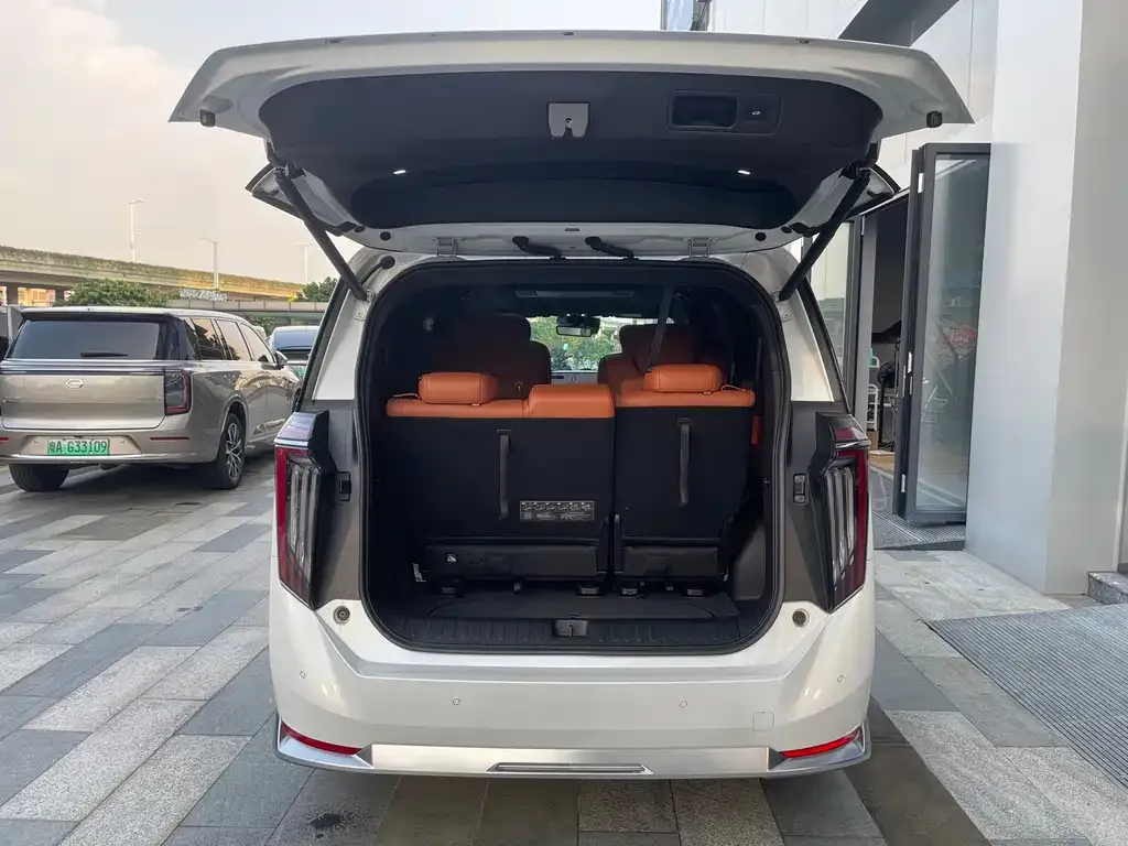 GAC Motor Trumpchi Xiangwang M8 — фото 2