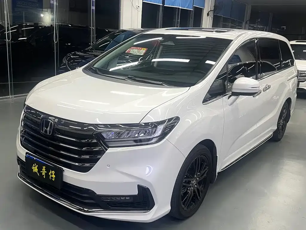 Honda Odyssey — фото 10