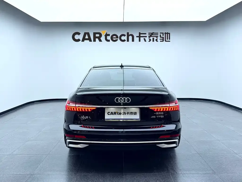 Audi A6L — фото 2