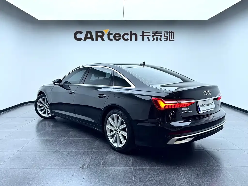 Audi A6L — фото 8