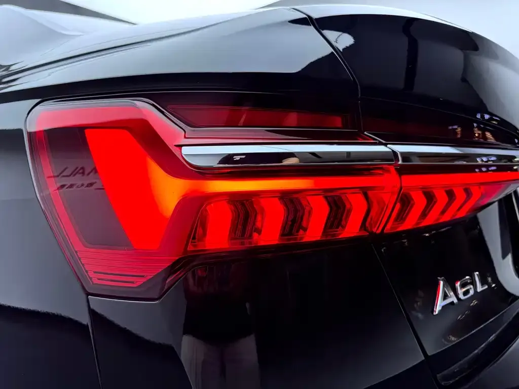 Audi A6L — фото 3