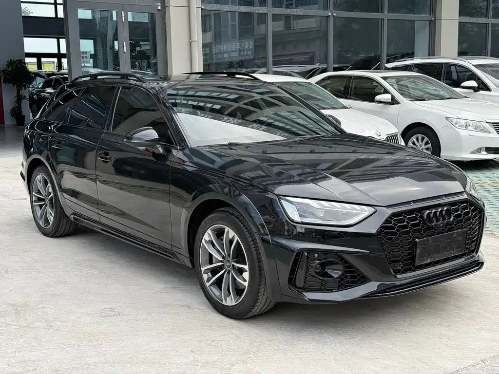 Audi A4 (Import) — фото 2