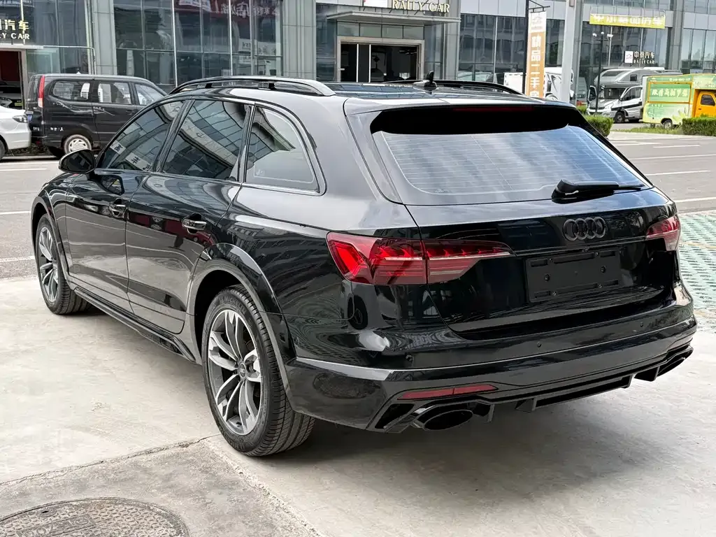Audi A4 (Import) — фото 4