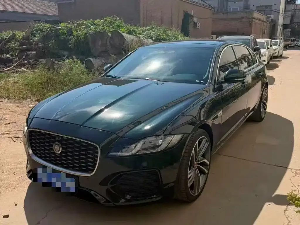 Jaguar XFL — фото 1