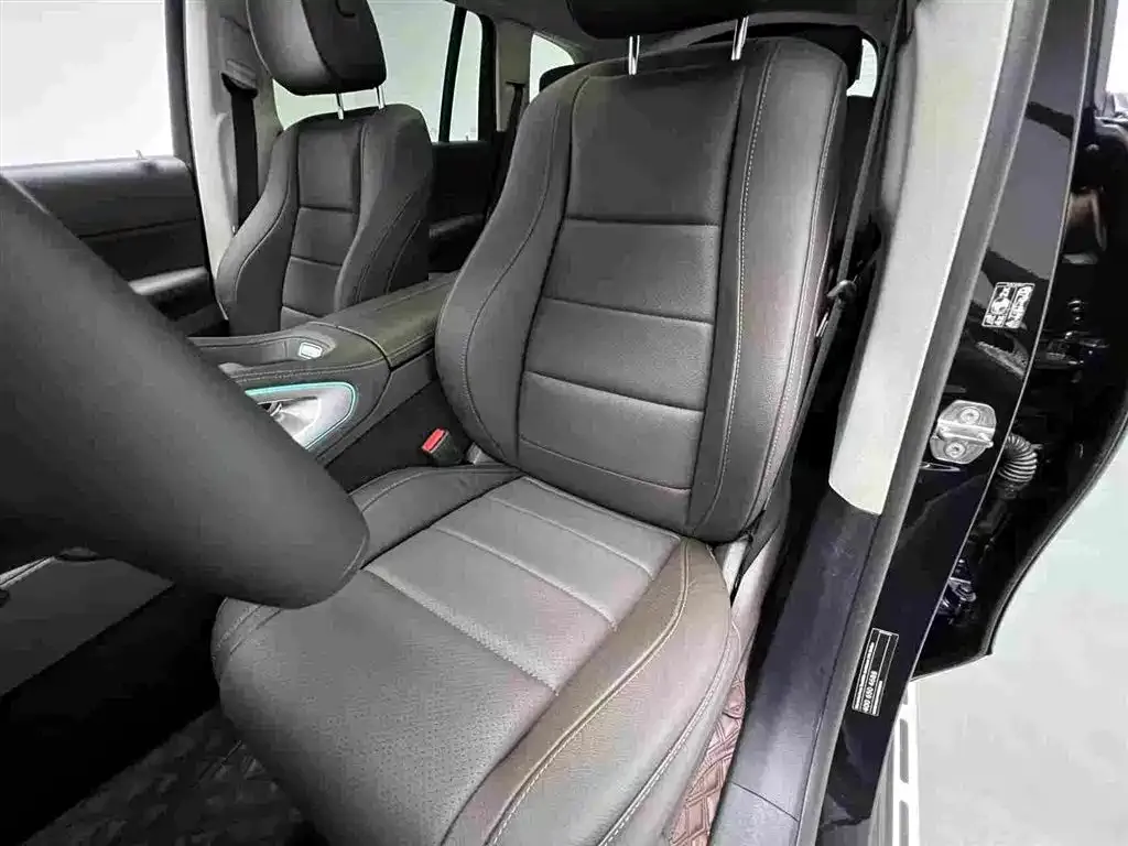Mercedes-Benz GLS — фото 8