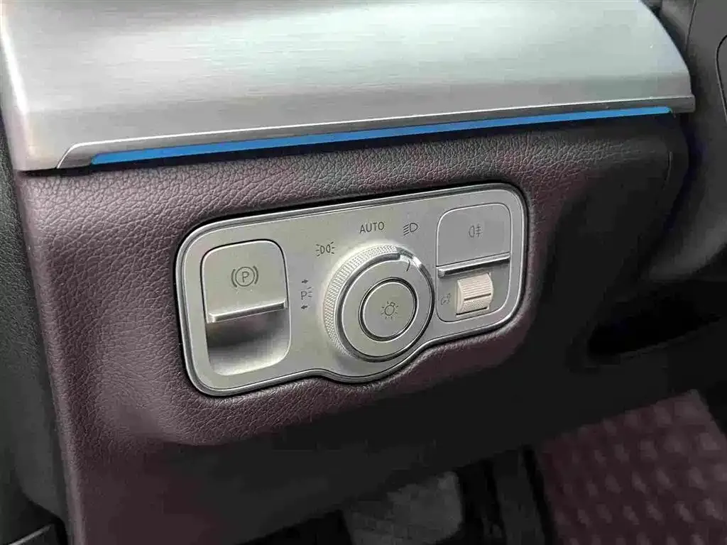 Mercedes-Benz GLS — фото 7