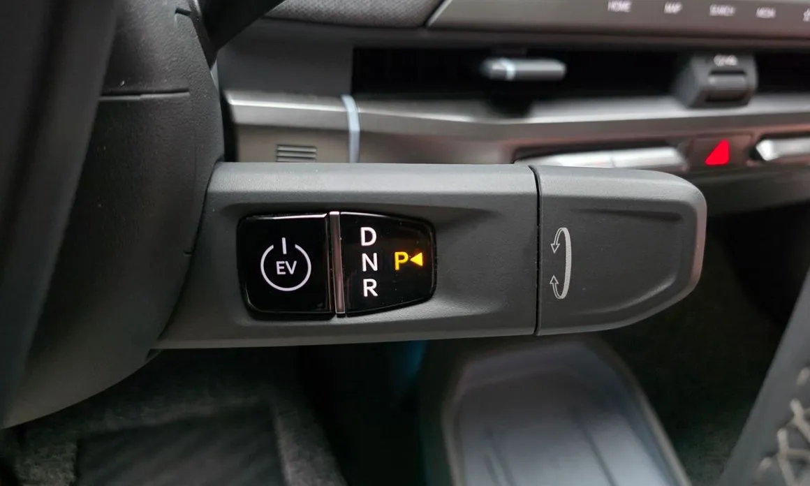 Kia EV3 — фото 4