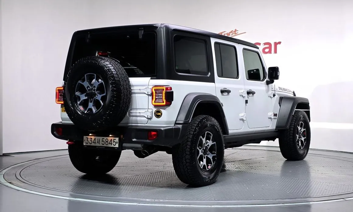Jeep Wrangler — фото 5