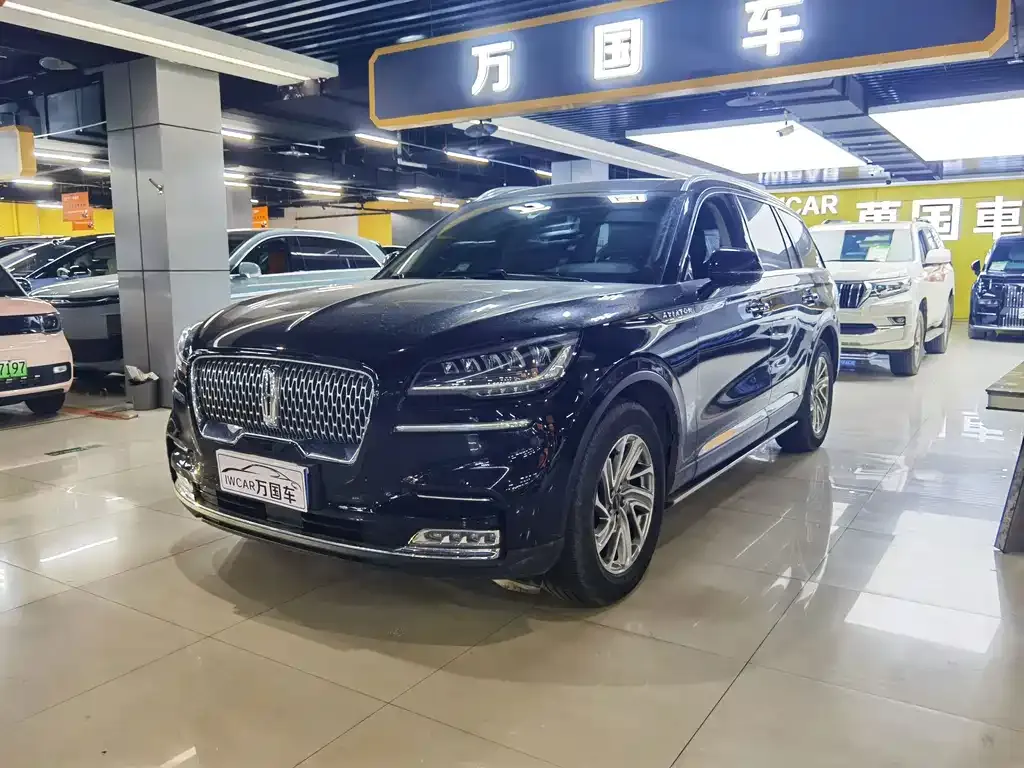 Lincoln Aviator — фото 1