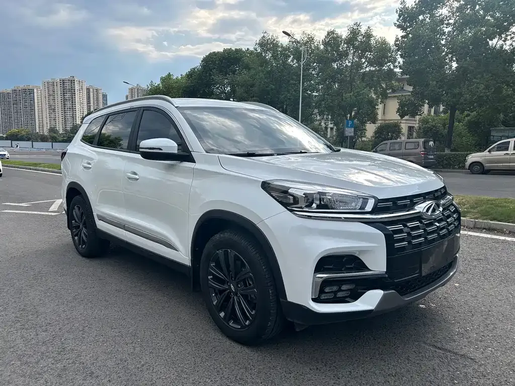 Chery Tiggo 8 — фото 7
