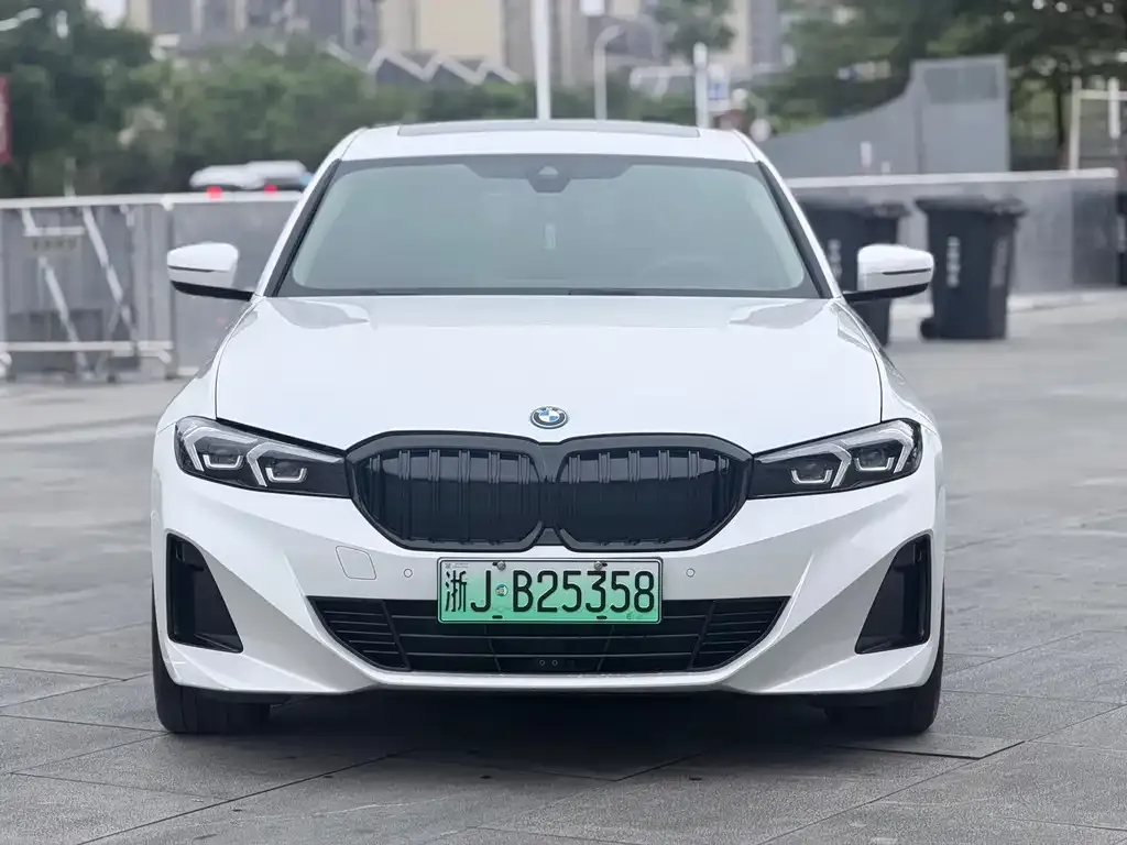 BMW i3 — фото 10