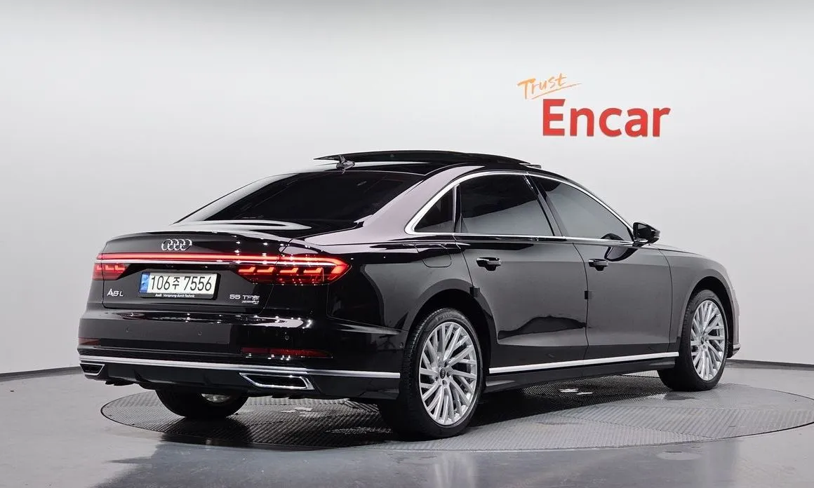 Audi A8 — фото 4