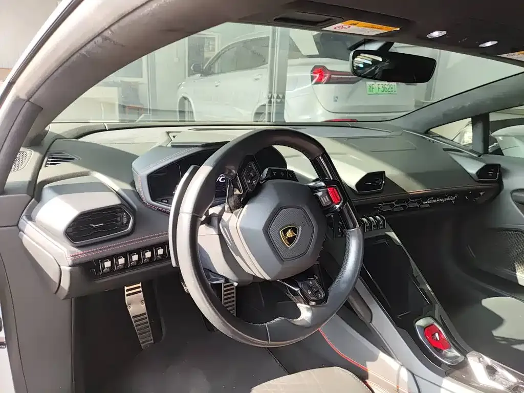Lamborghini Huracan — фото 8
