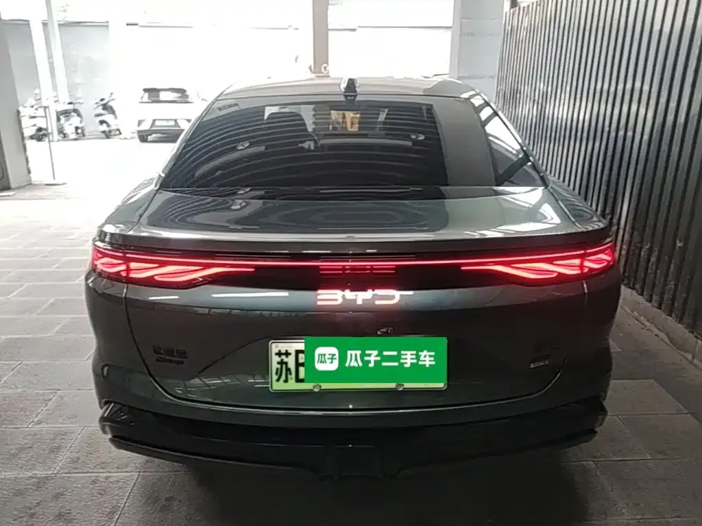 BYD Han L — фото 9