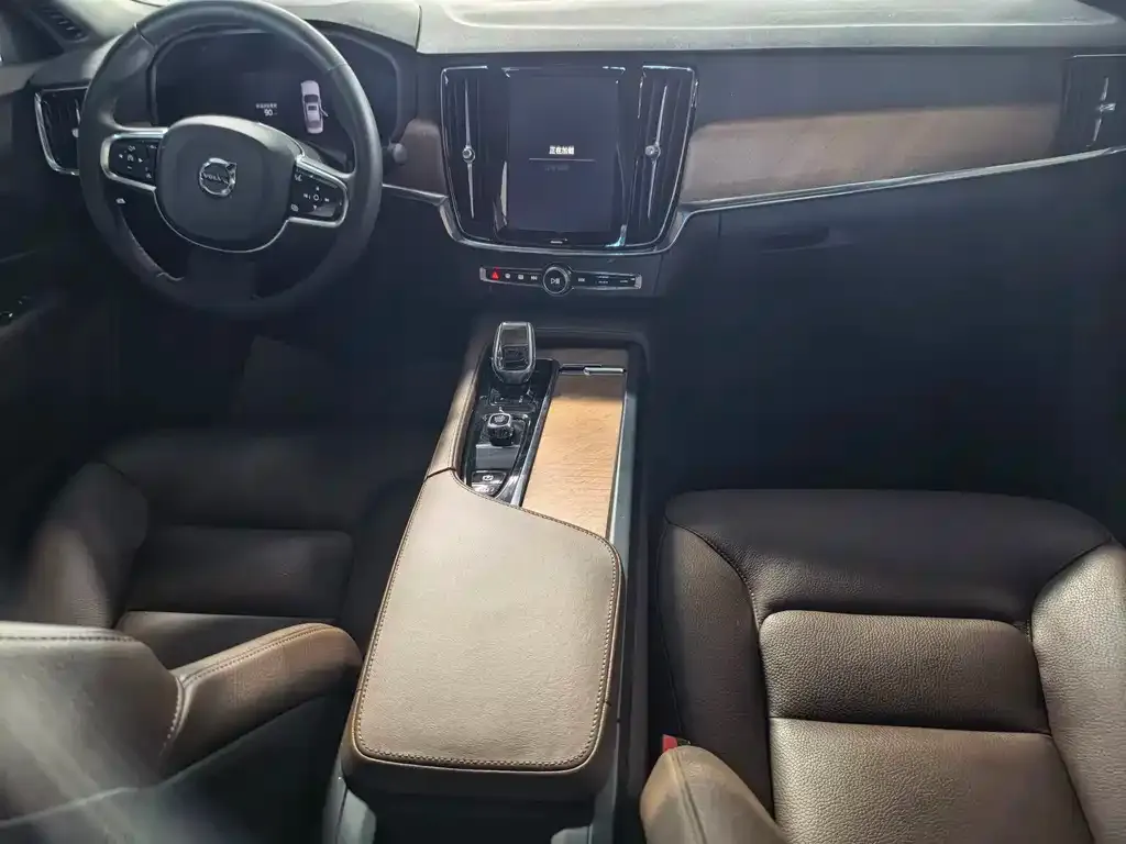 Volvo S90 — фото 6
