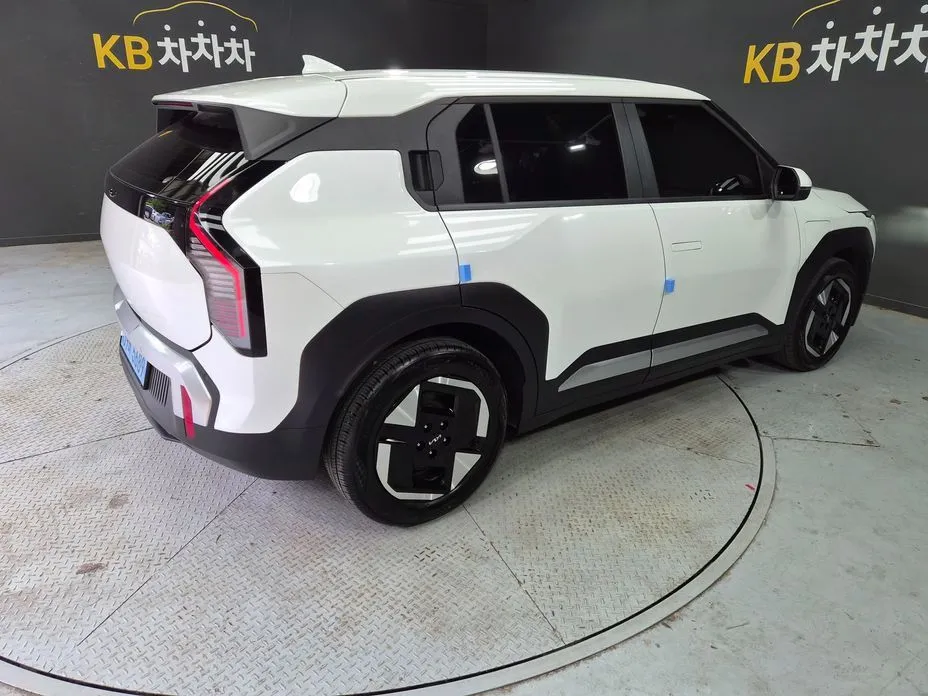 Kia EV3 — фото 6