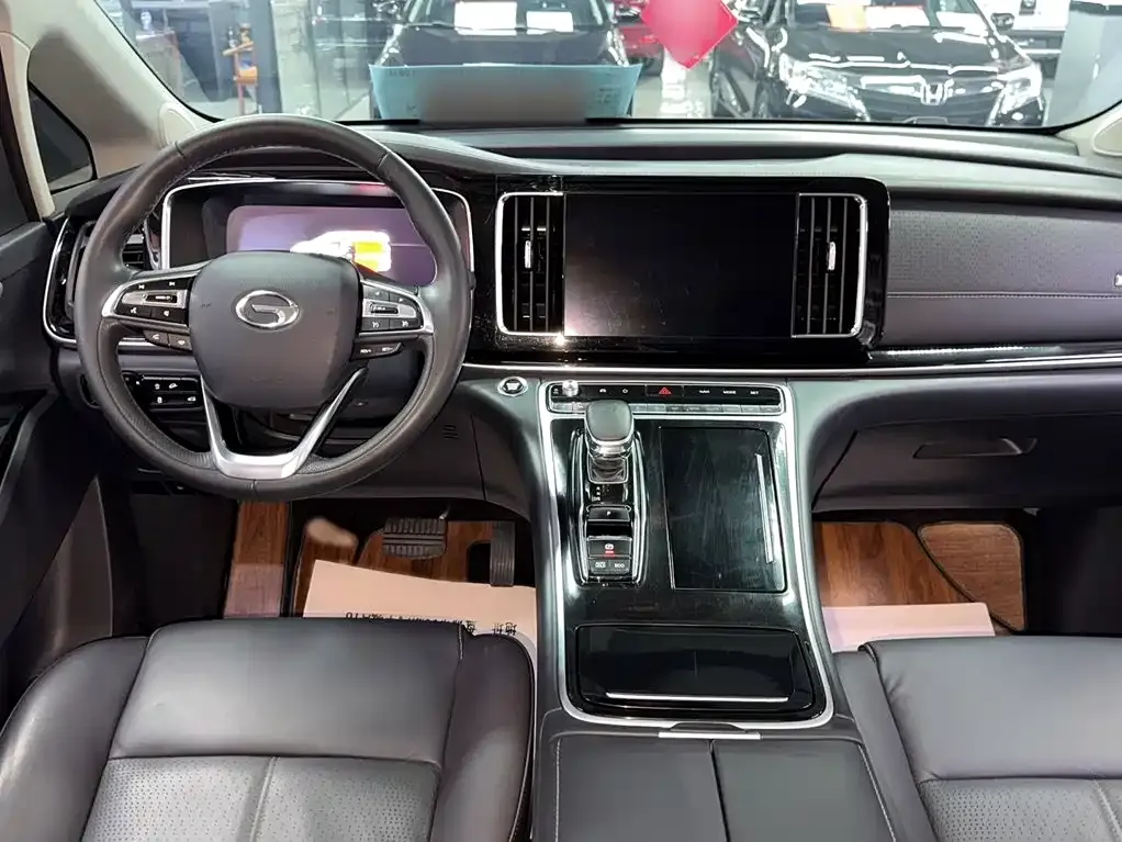 GAC Motor Trumpchi M8 — фото 2