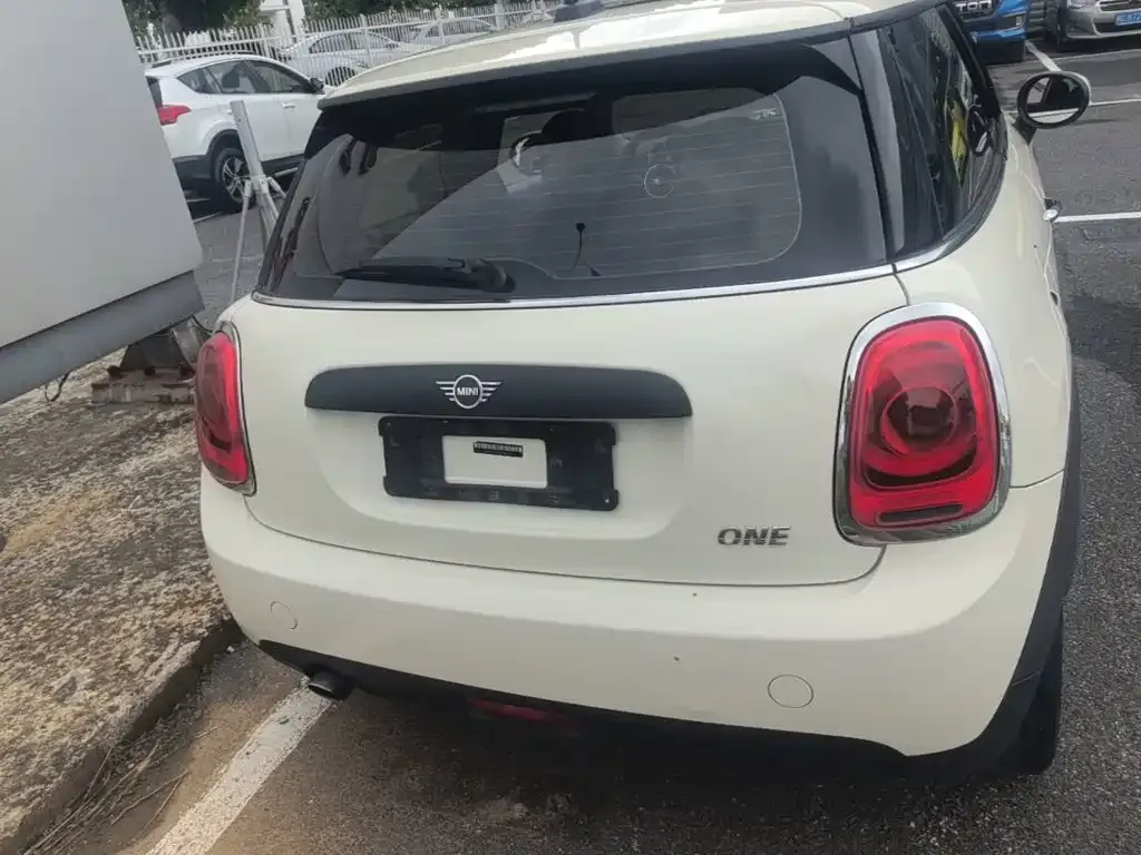 MINI Cooper (3-door) — фото 10