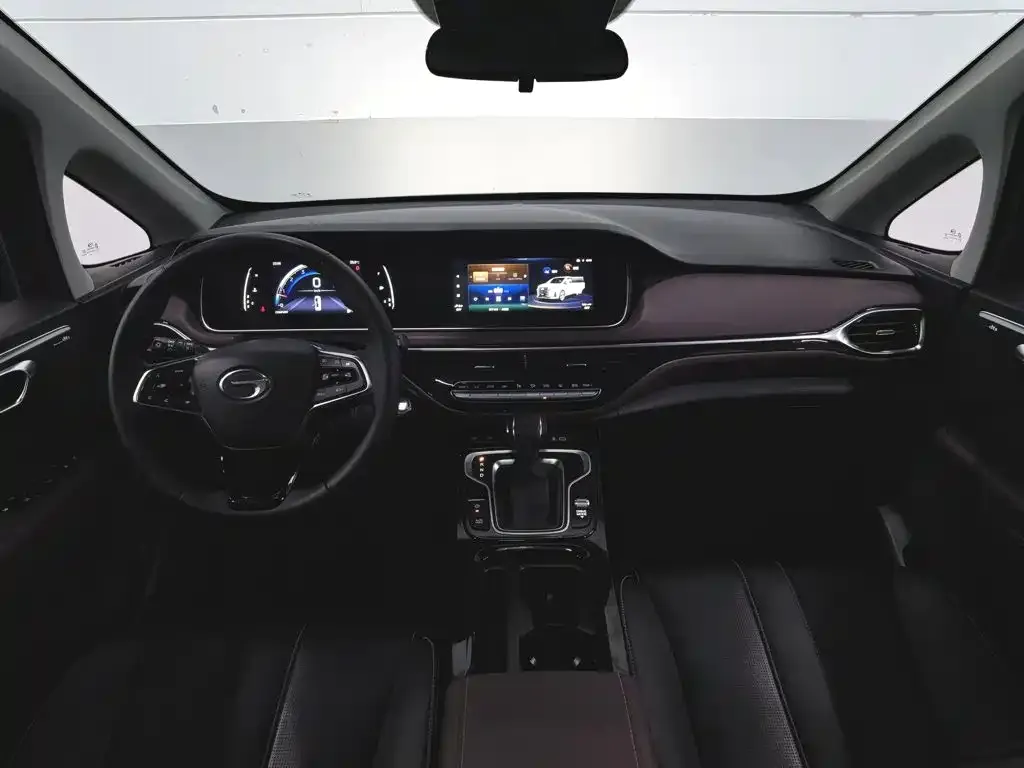 GAC Motor Trumpchi M6 — фото 8