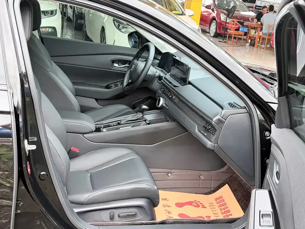Honda Accord — фото 6