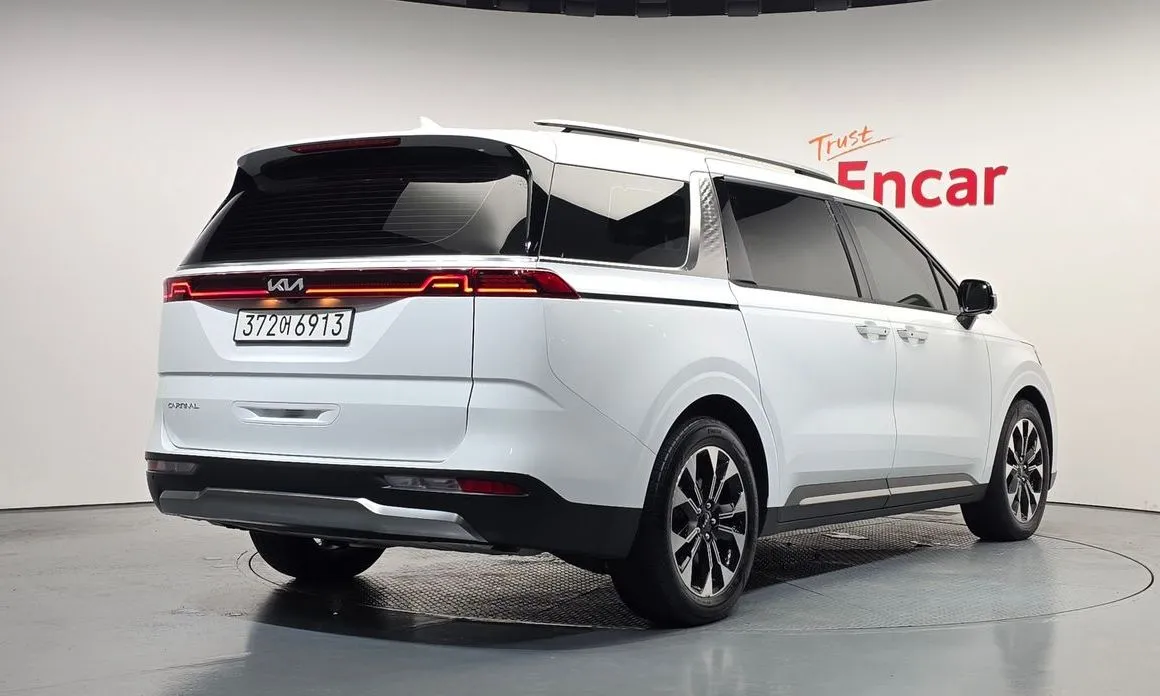 Kia Carnival — фото 2