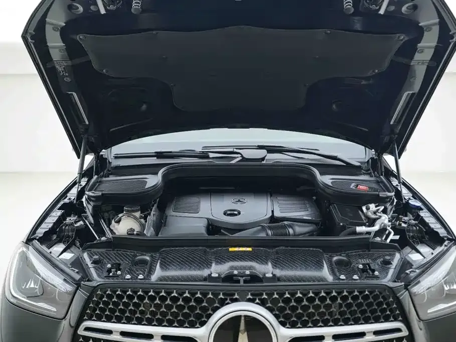 Mercedes-Benz GLE (Import) — фото 10