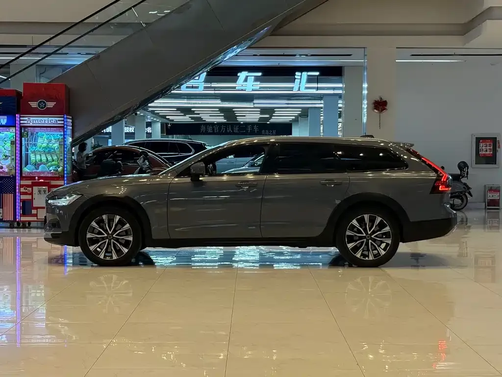 Volvo V90 — фото 4
