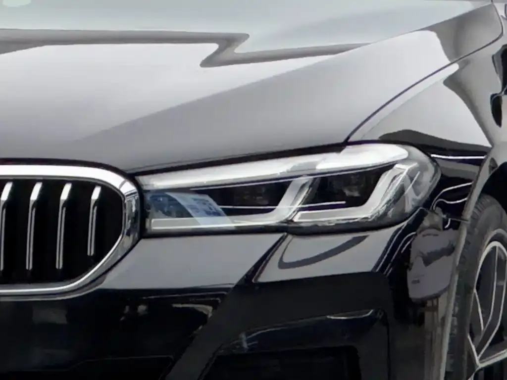 BMW 5 Series New Energy — фото 7