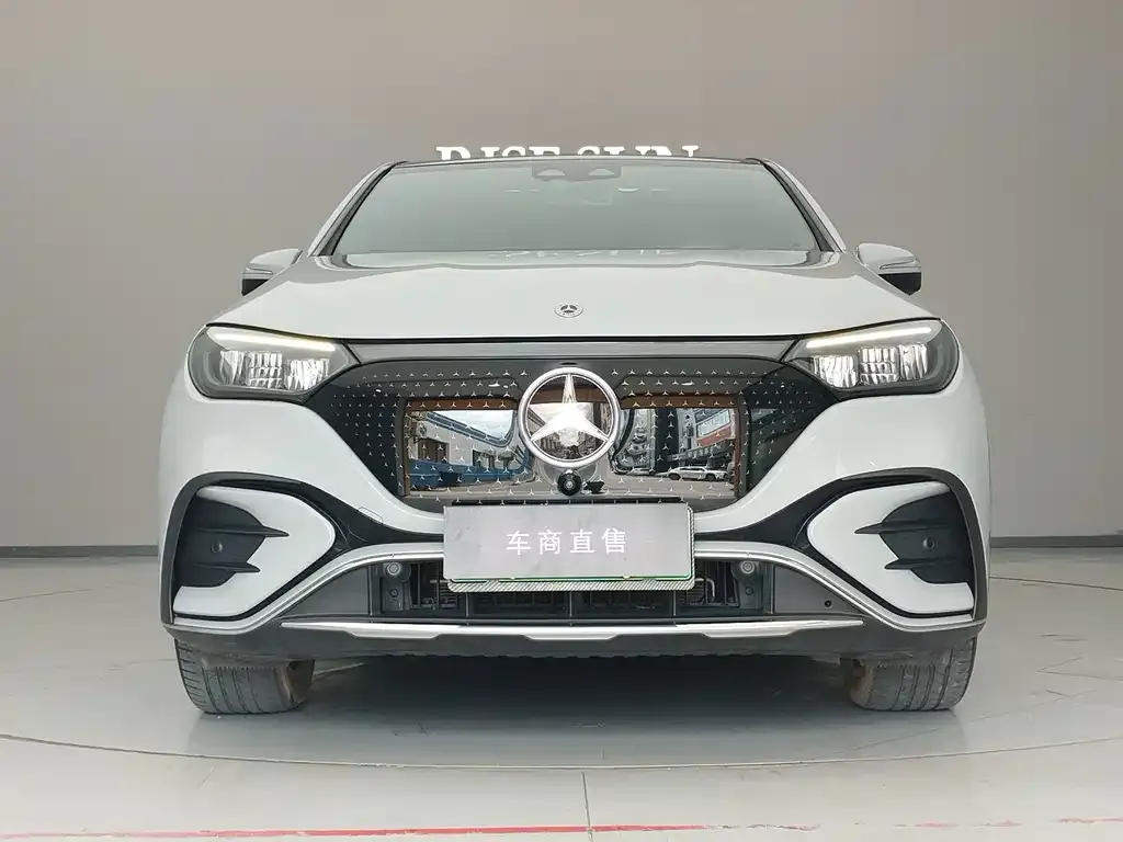 Mercedes-Benz EQE SUV — фото 9