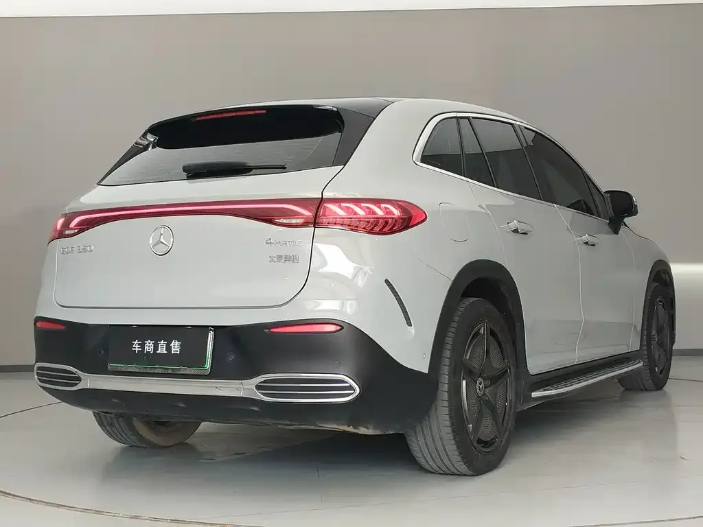 Mercedes-Benz EQE SUV — фото 7