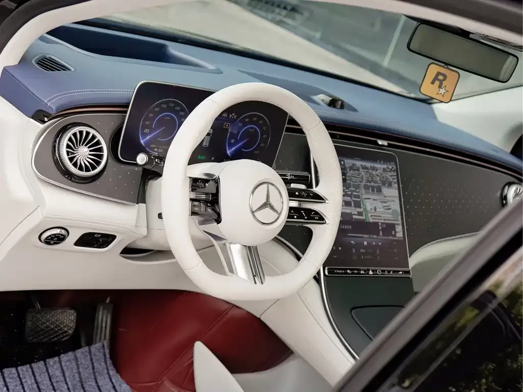 Mercedes-Benz EQE SUV — фото 3