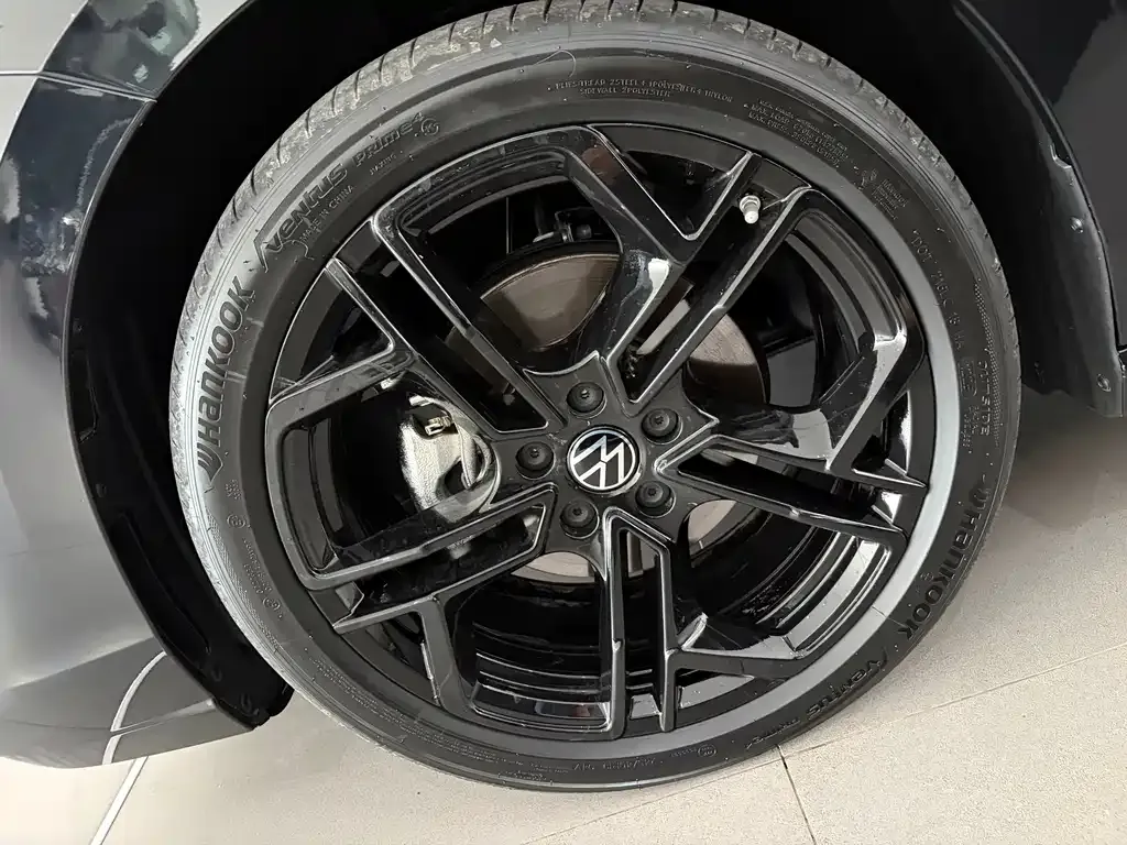 Volkswagen Passat — фото 9