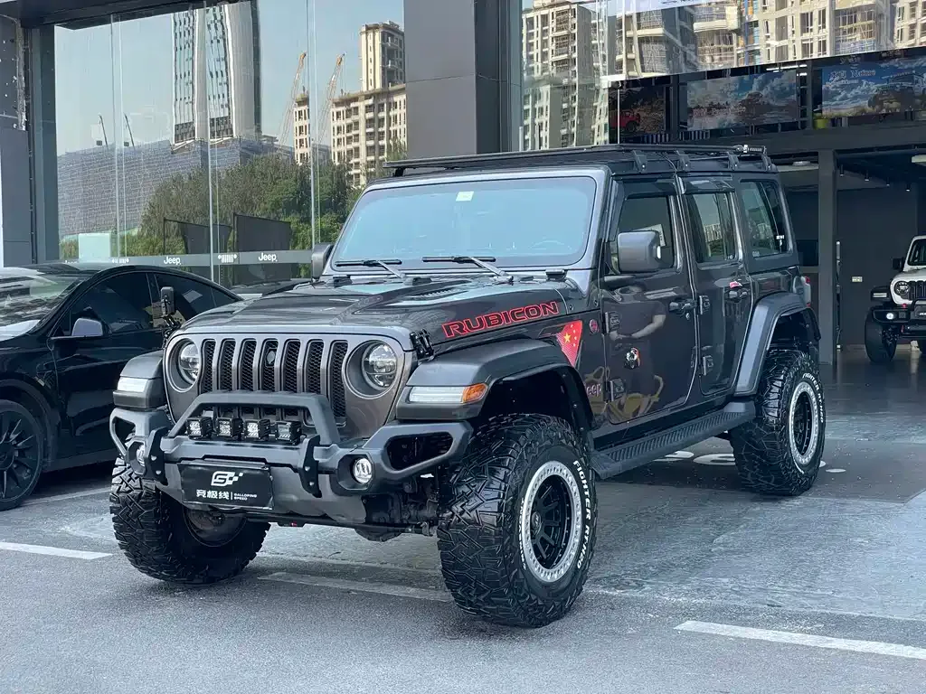 Jeep Wrangler — фото 1