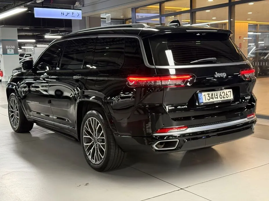 Jeep Cherokee — фото 8